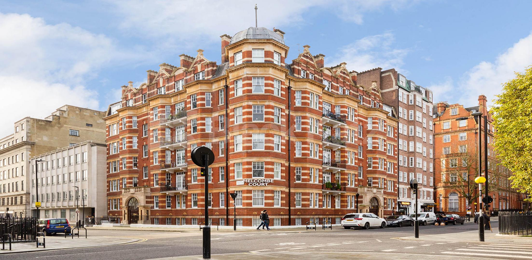 Super recently refurbished 3 bed 2 bath minutes to Baker Street Tube.   Melcombe Court, Dorset Square, Baker Street